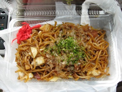 富士宮焼そばで朝食