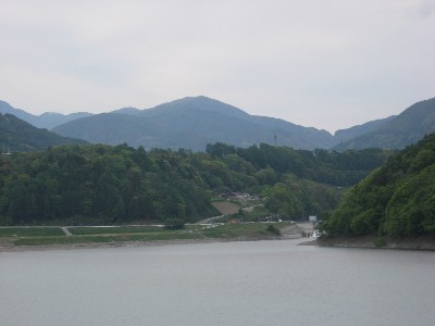 分杭峠を望む
