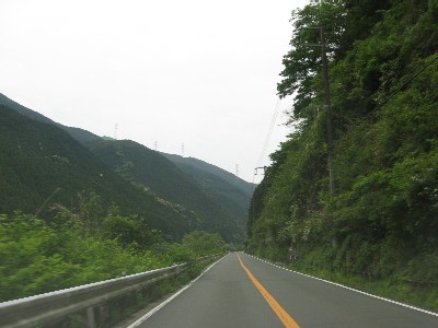 天竜川を左に見ながら南下
