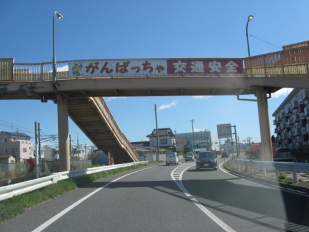 ΂