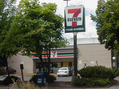 7eleven.JPG (44353 oCg)