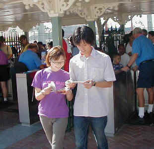 disney03.JPG (31446 oCg)