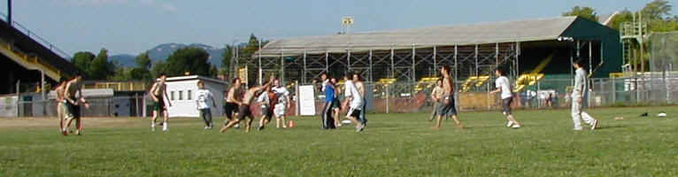 frisbee03.JPG (36449 oCg)