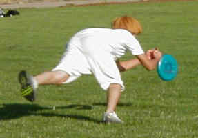 frisbee15.JPG (16833 oCg)