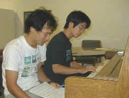 piano4.JPG (16265 oCg)