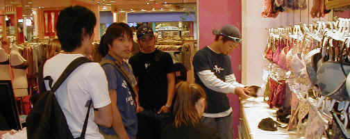 shop3.JPG (36486 oCg)