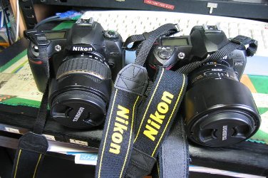 Nikon D70s / D70