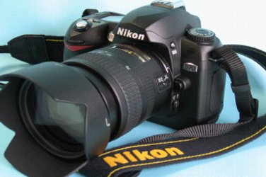 Nikon  D70 Kit